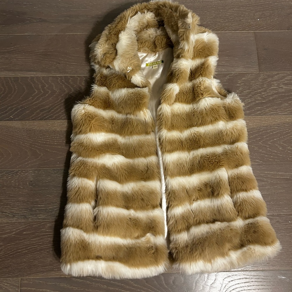 Gianni Bini Fur vest